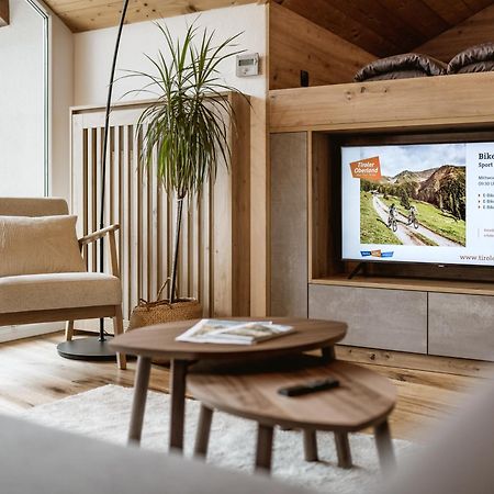 Alpenapartments Риед им Оберинтал Екстериор снимка