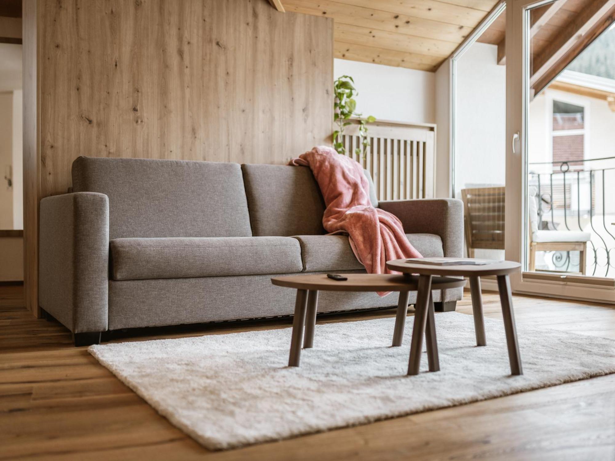 Alpenapartments Риед им Оберинтал Екстериор снимка