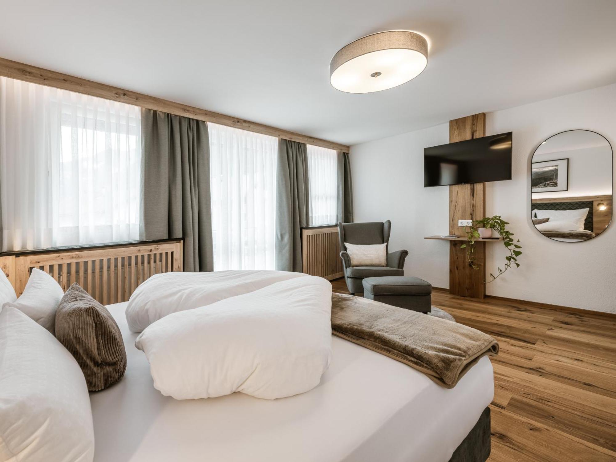 Alpenapartments Риед им Оберинтал Екстериор снимка